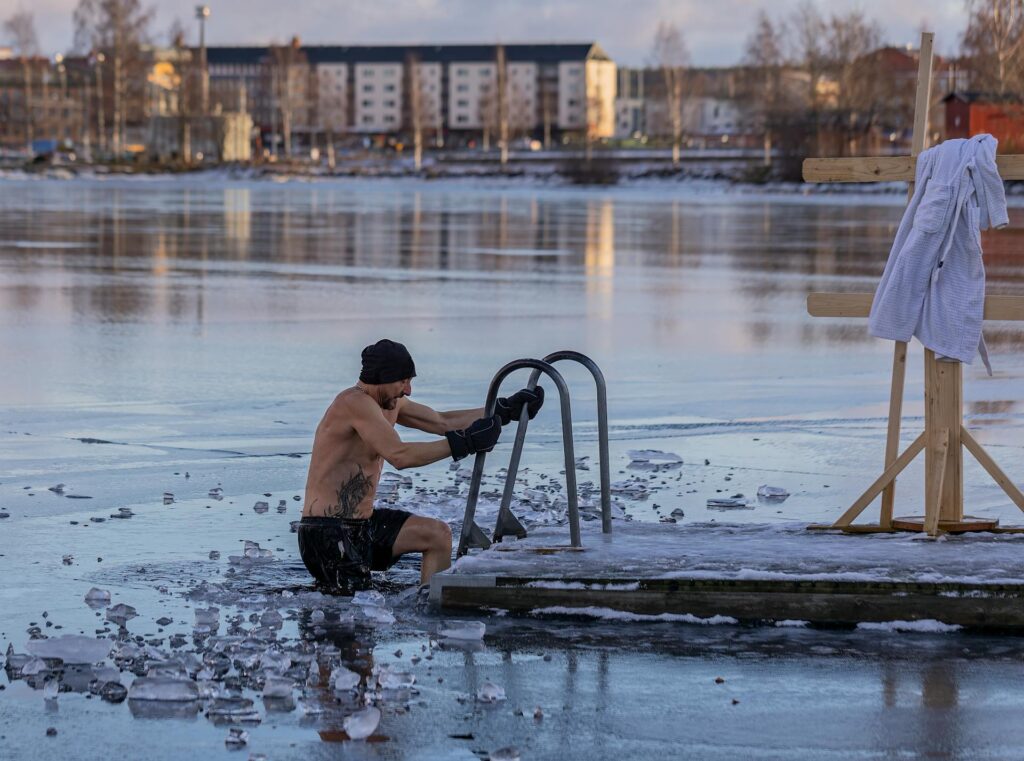 Ice Bath Benefits for Muscle Recovery